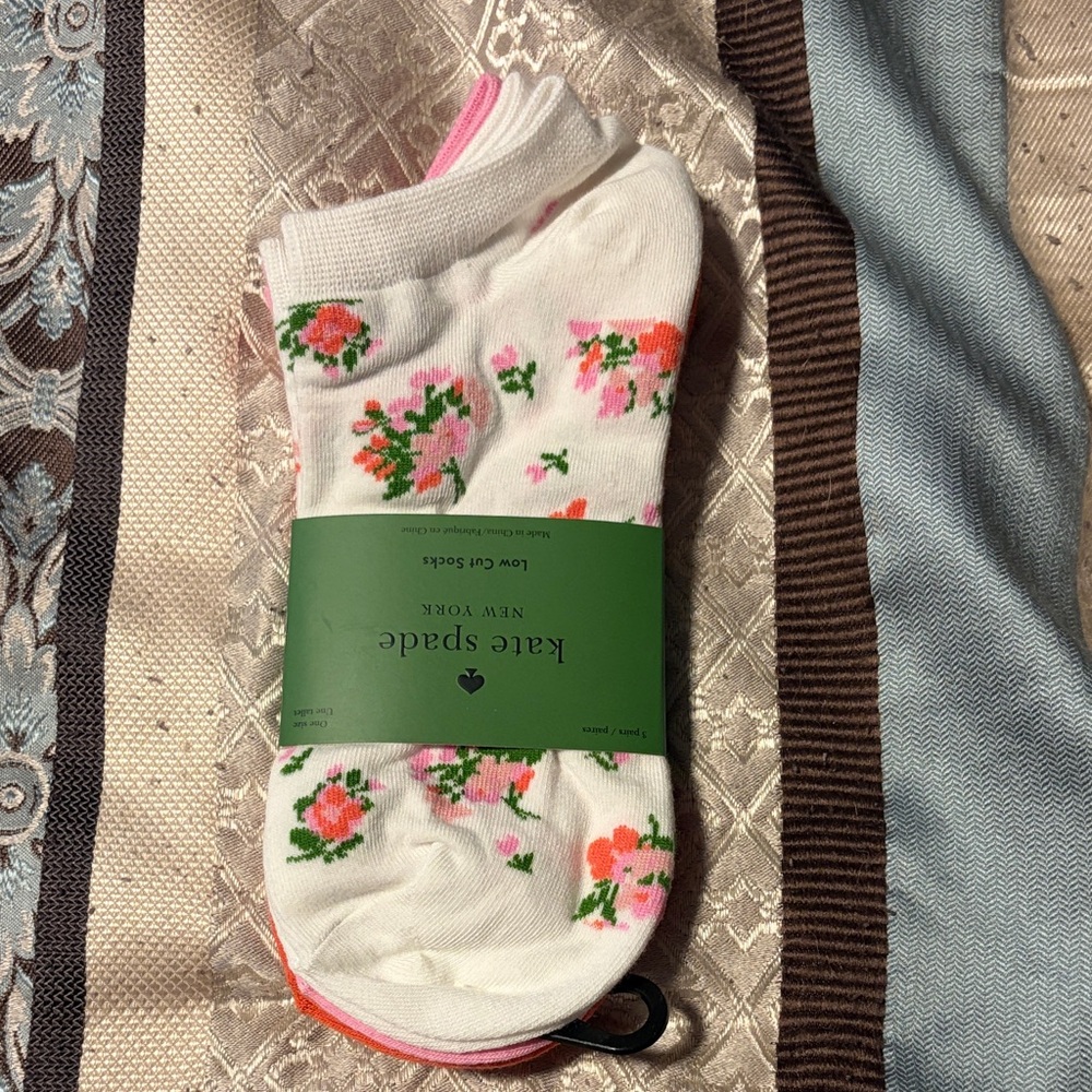 kate spade White Floral Low-Cut Socks